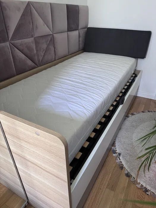 młodzieżowe łóżko VOX z szufladą + poducha + materac – stan bdb!