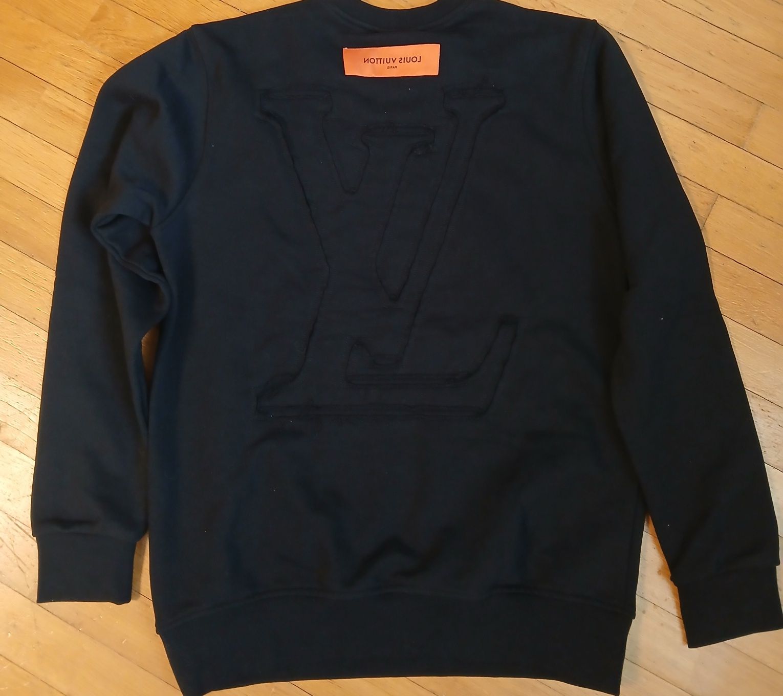 Czarna bluza Louis Vuitton