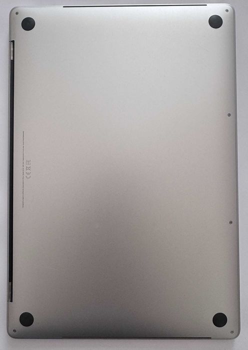 Macbook Pro 16", 2019 używany, 1TB srebrny, 1 właściciel, Touch Bar