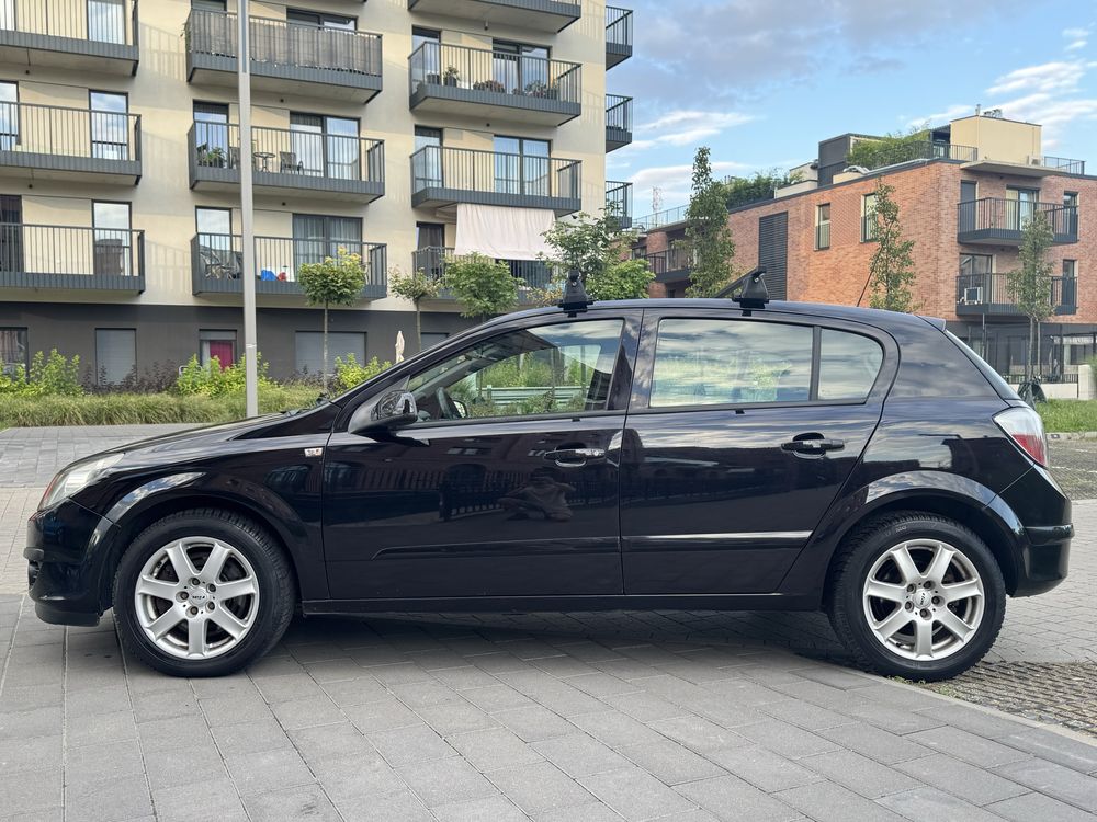 Opel Astra 1.9cdti bardzo fajny samochod w dobrej cenie