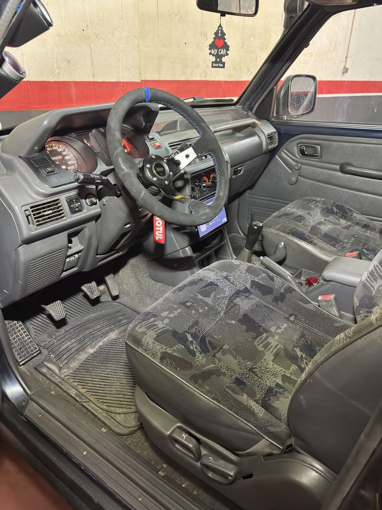 Mitsubishi Pajero 2.5