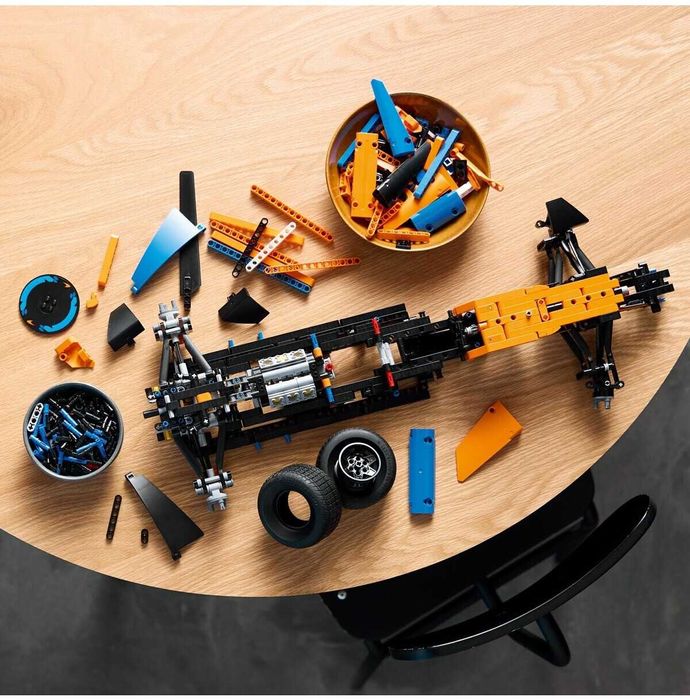 Конструктор LEGO Technic McLaren Formula 1 (42141)