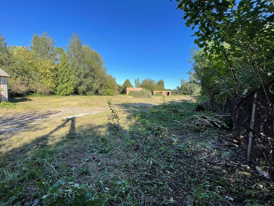 Продаються нежитлові приміщення! Промислова зона! Над дорогою! Млинів!