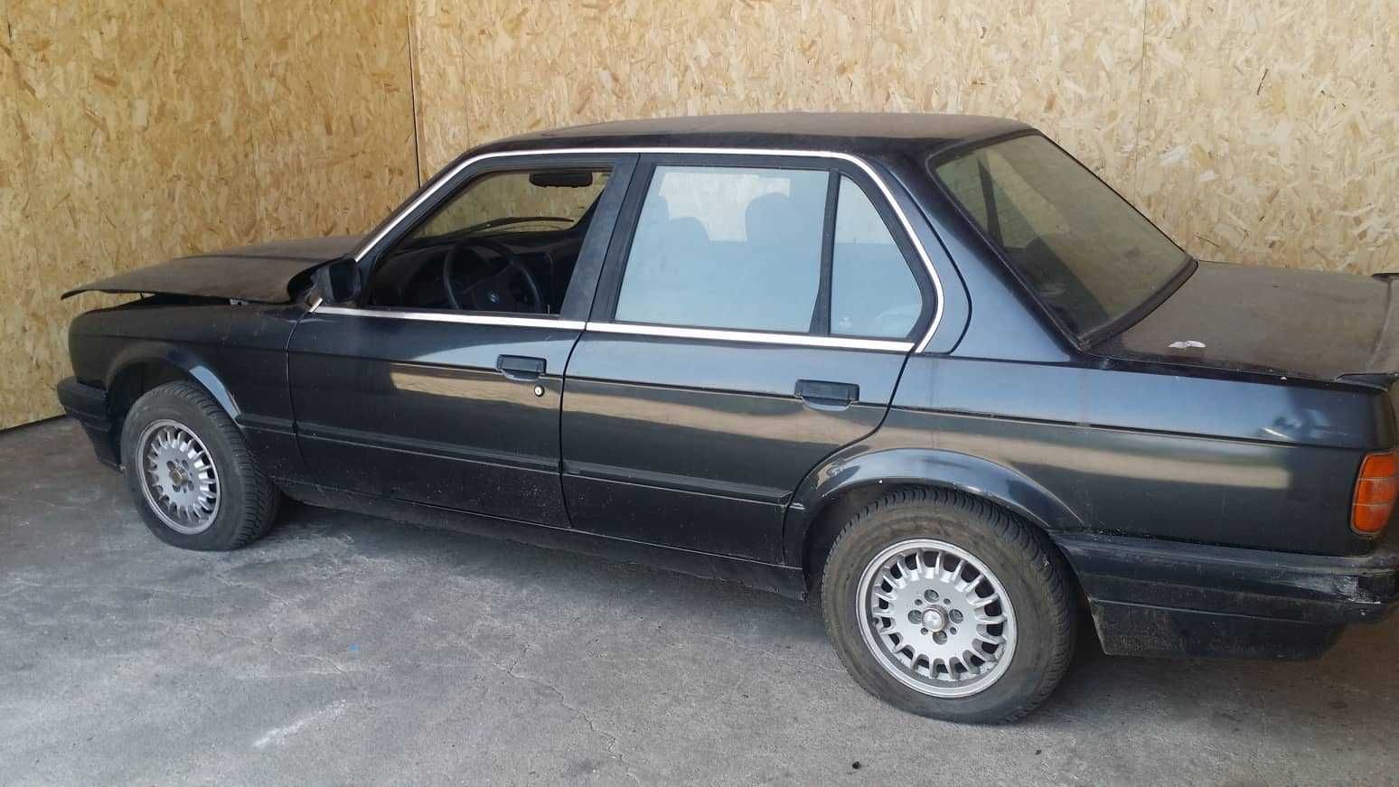 BMW E30 316i_Para Peças