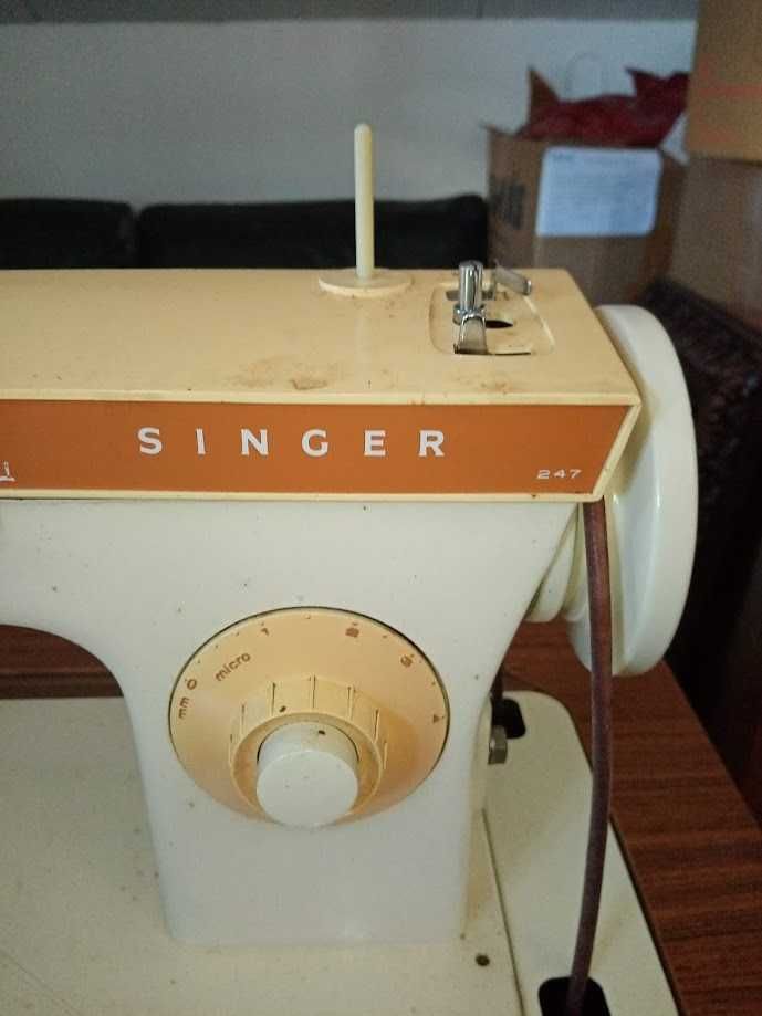 Maquina coser roupa SINGER