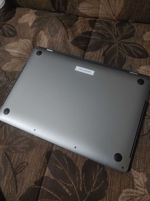 MacBook Pro 13' 2020 A2251 i5 10th/16Gb RAM/500GB SSD 74 цикла Retina