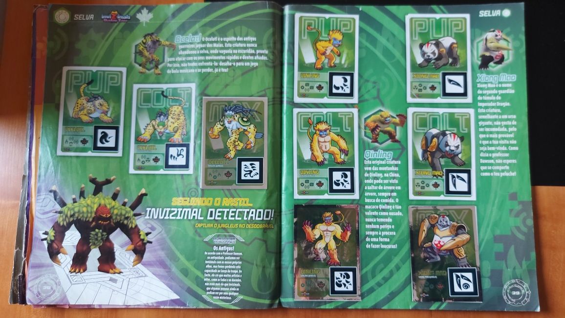 Invizimals Sticker Album