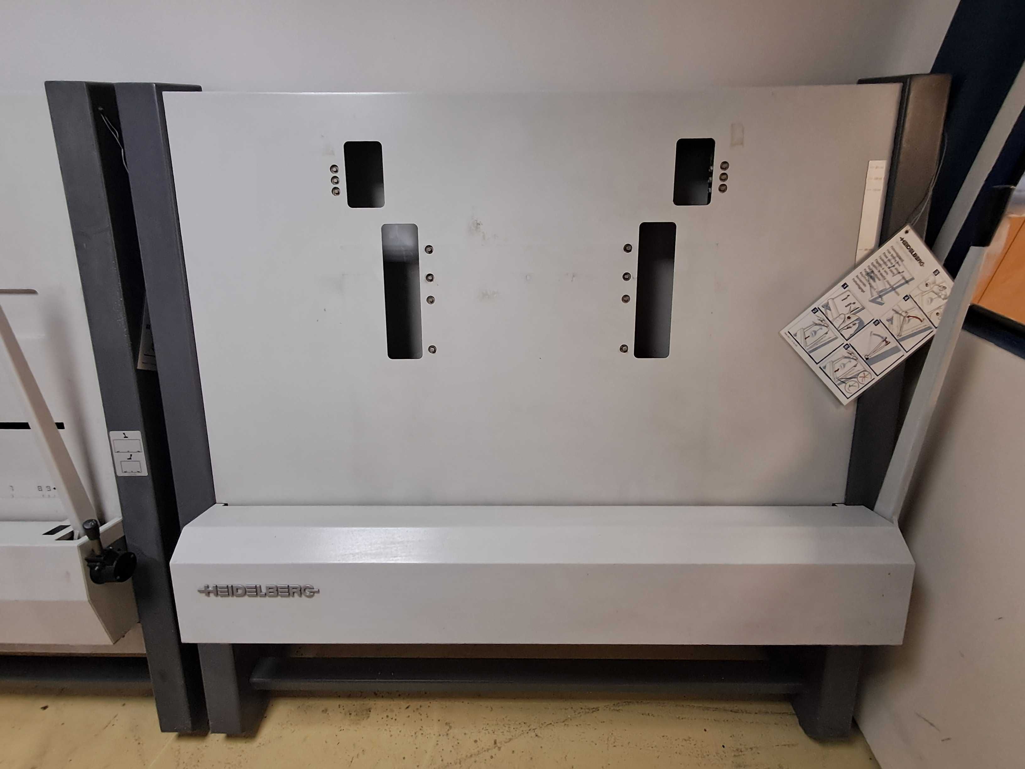 Conjunto de Máquina de Furar e Dobrar HEIDELBERG