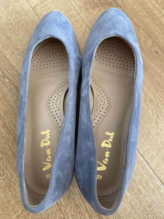 Van Dal czółenka damskie 40 skóra zamszowa wkl 26 koturna 5 cm