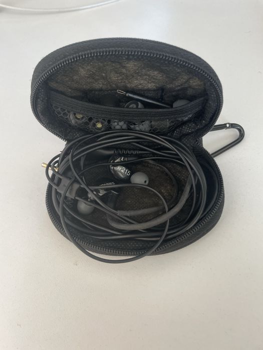 auscultadores in ear Shure SE215