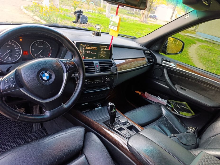 Продам БМВ х5 е70