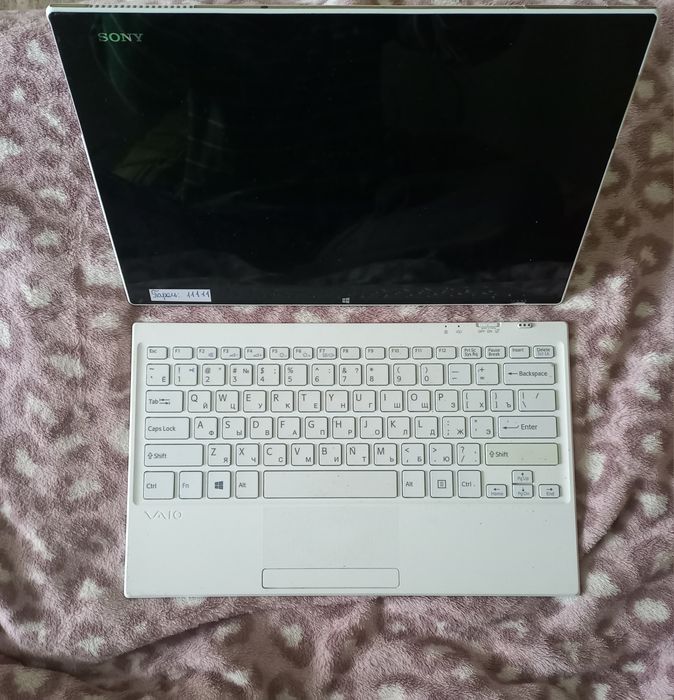 планшет з блютуз клавіатурою Sony Vaio tap