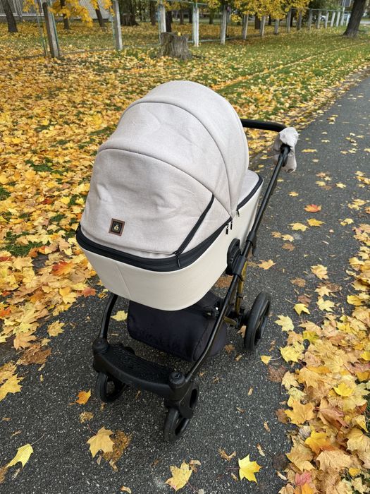 Продам коляску 2 в 1 б/у Adamex Cristiano CR-451