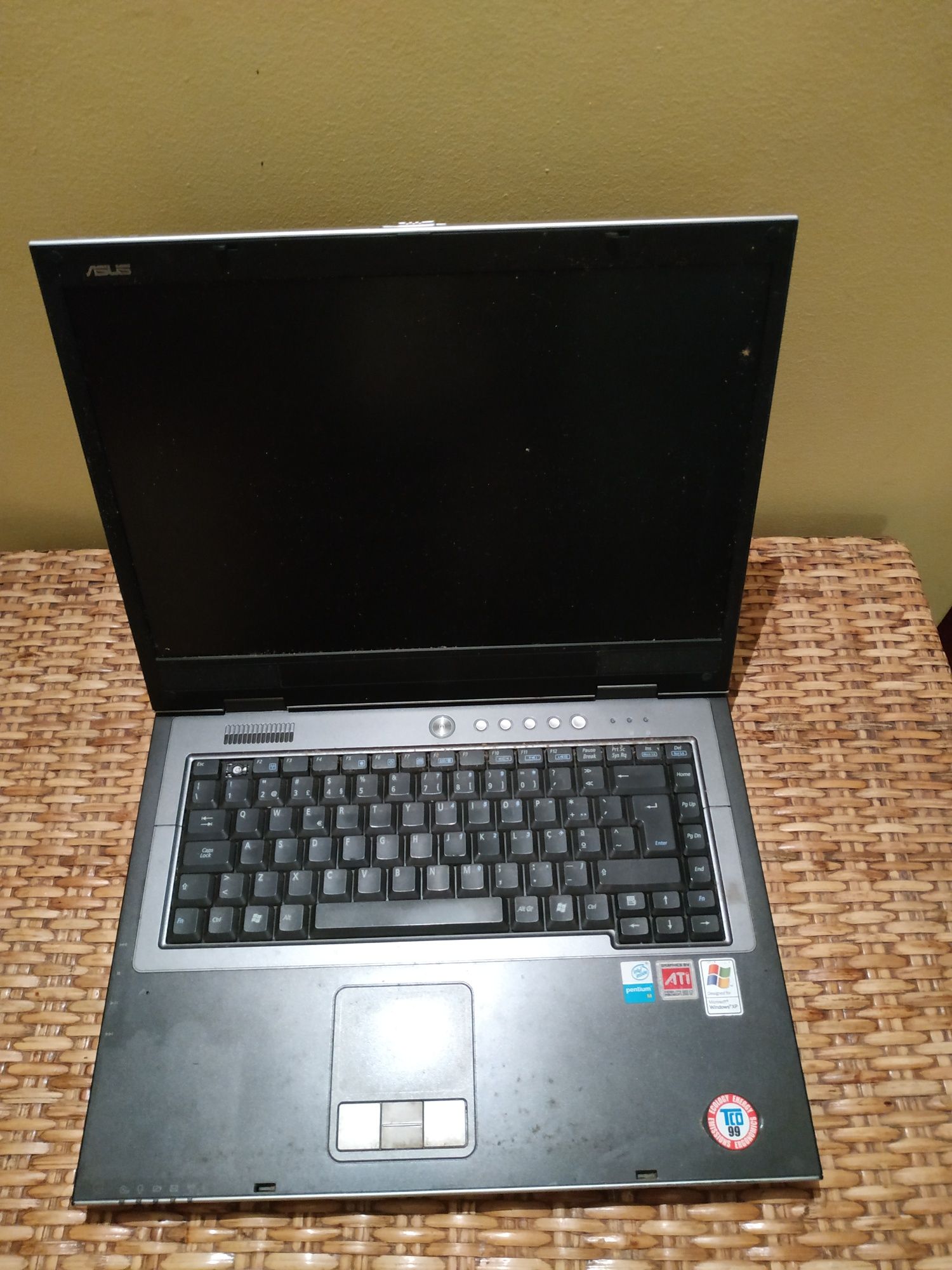 Computador portátil ASUS