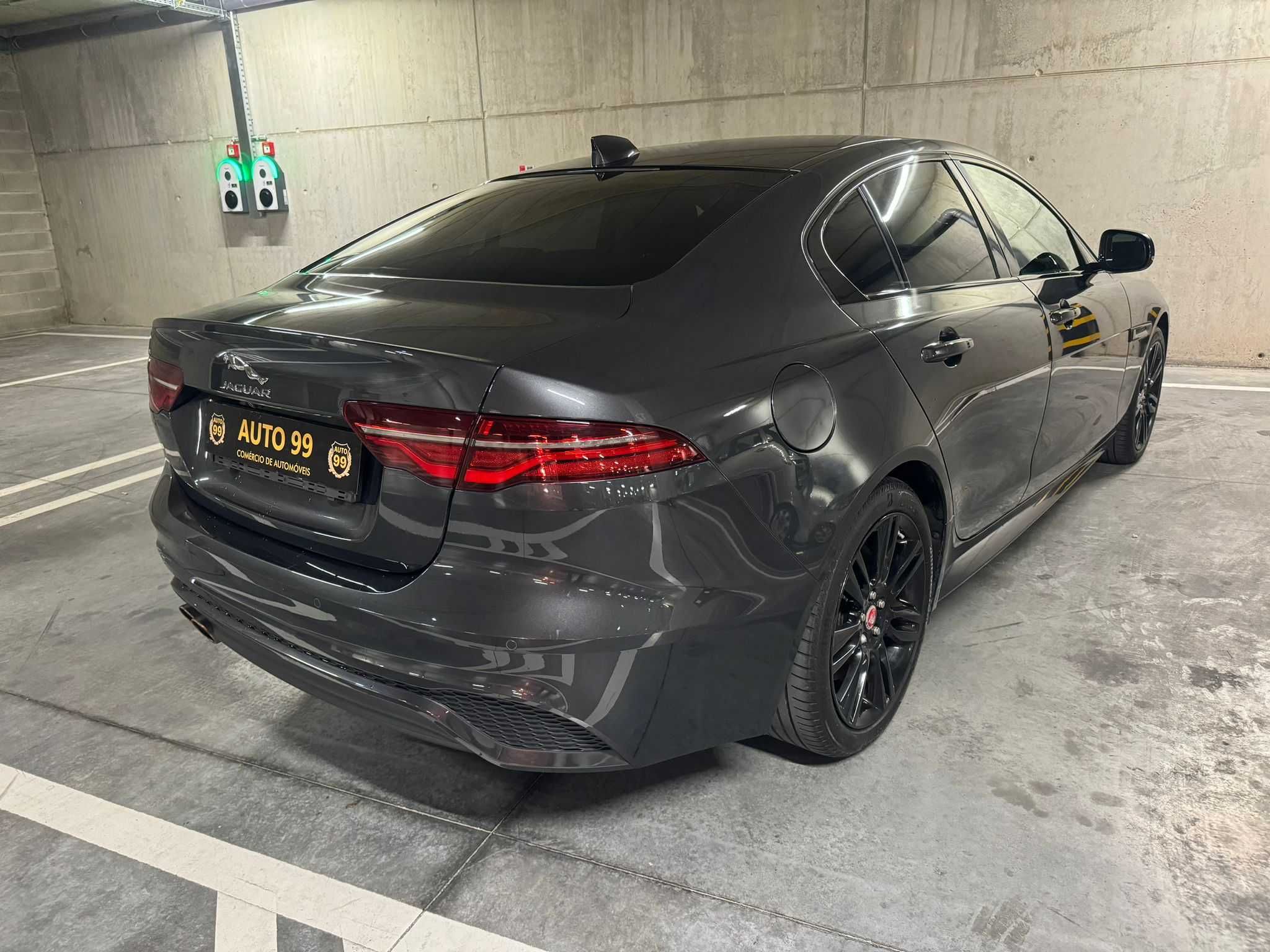 Jaguar xe r dynamic