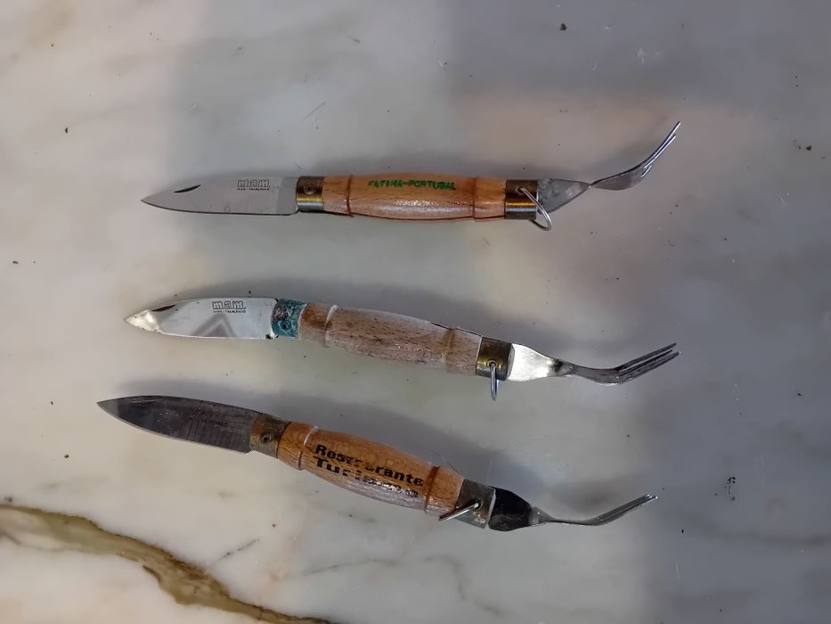 Conjunto de 3 Canivetes Antigos com Garfo