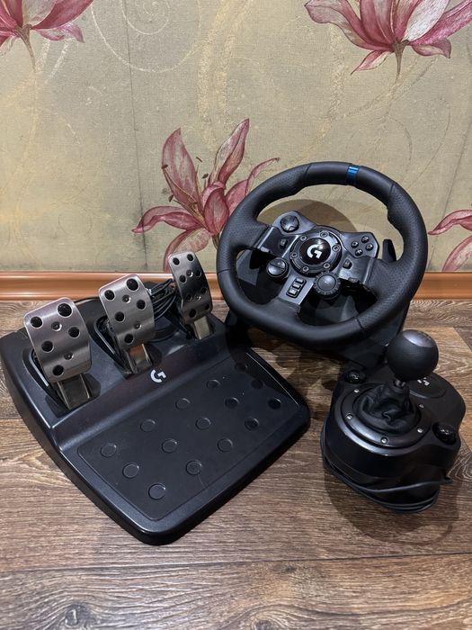 Ігрове кермо Logitech G923