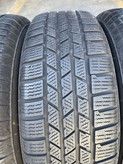 Шини щимові R17 225 65 Continental Склад Осокорки RLX