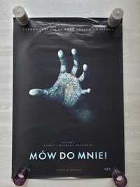 Plakat kinowy z filmu Mów do mnie talk to me