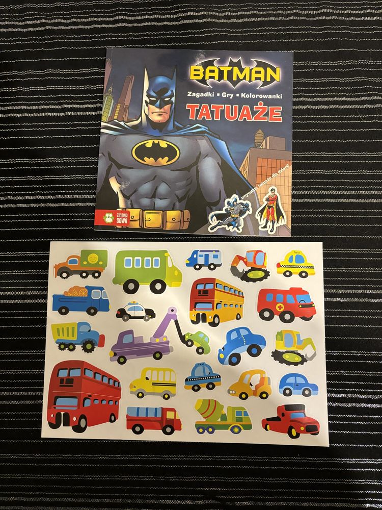 Batman kolorowanka plus naklejki pojazdy