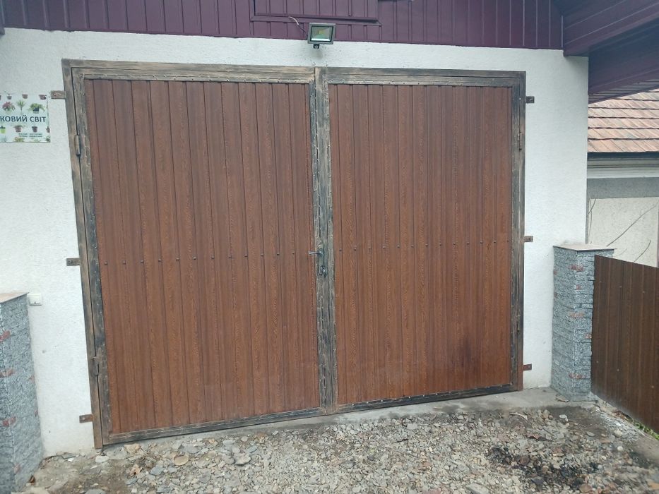 Продам гаражні ворота