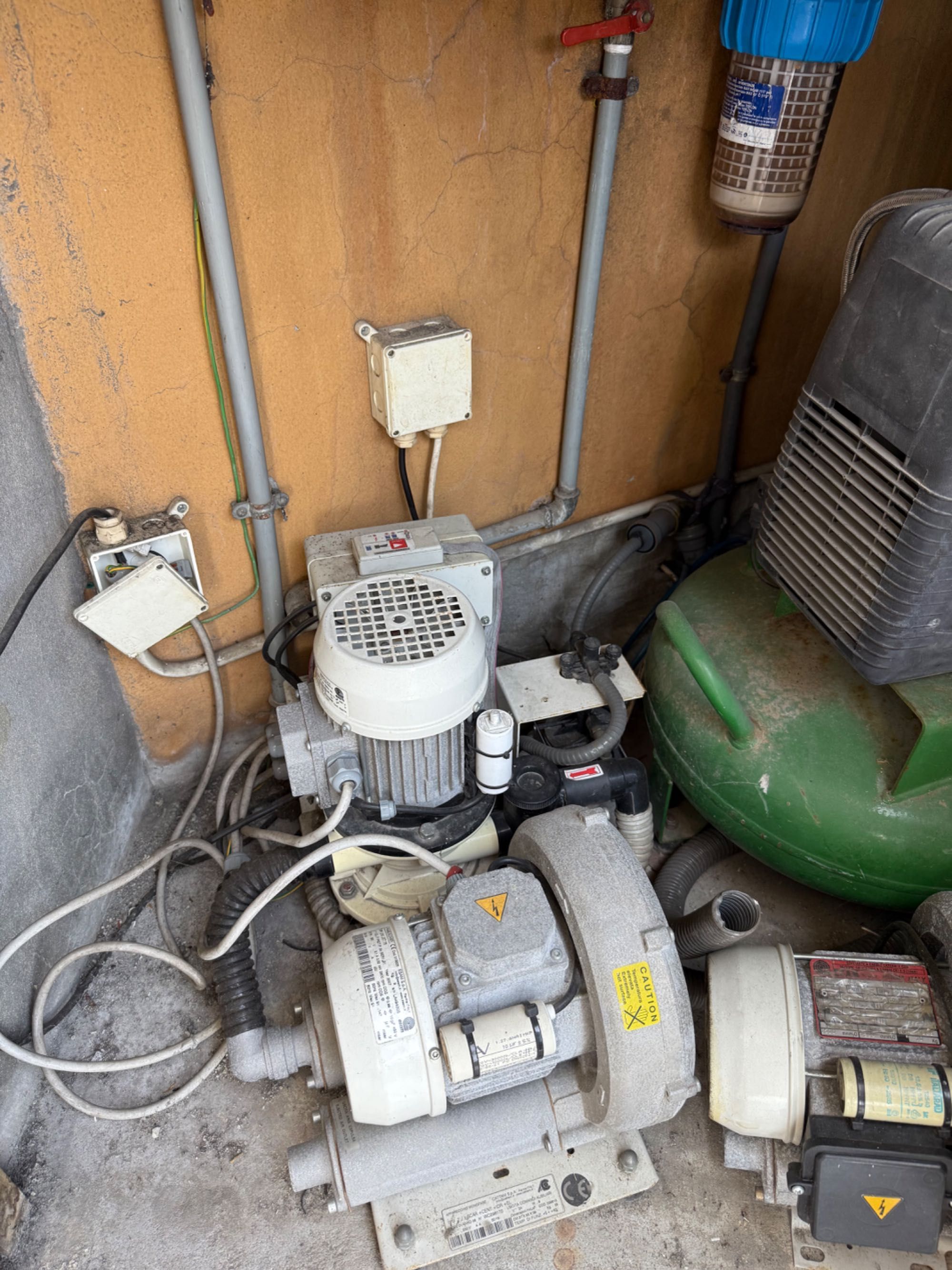 Vendo motor de aspiração e compressor para cadeira dentária