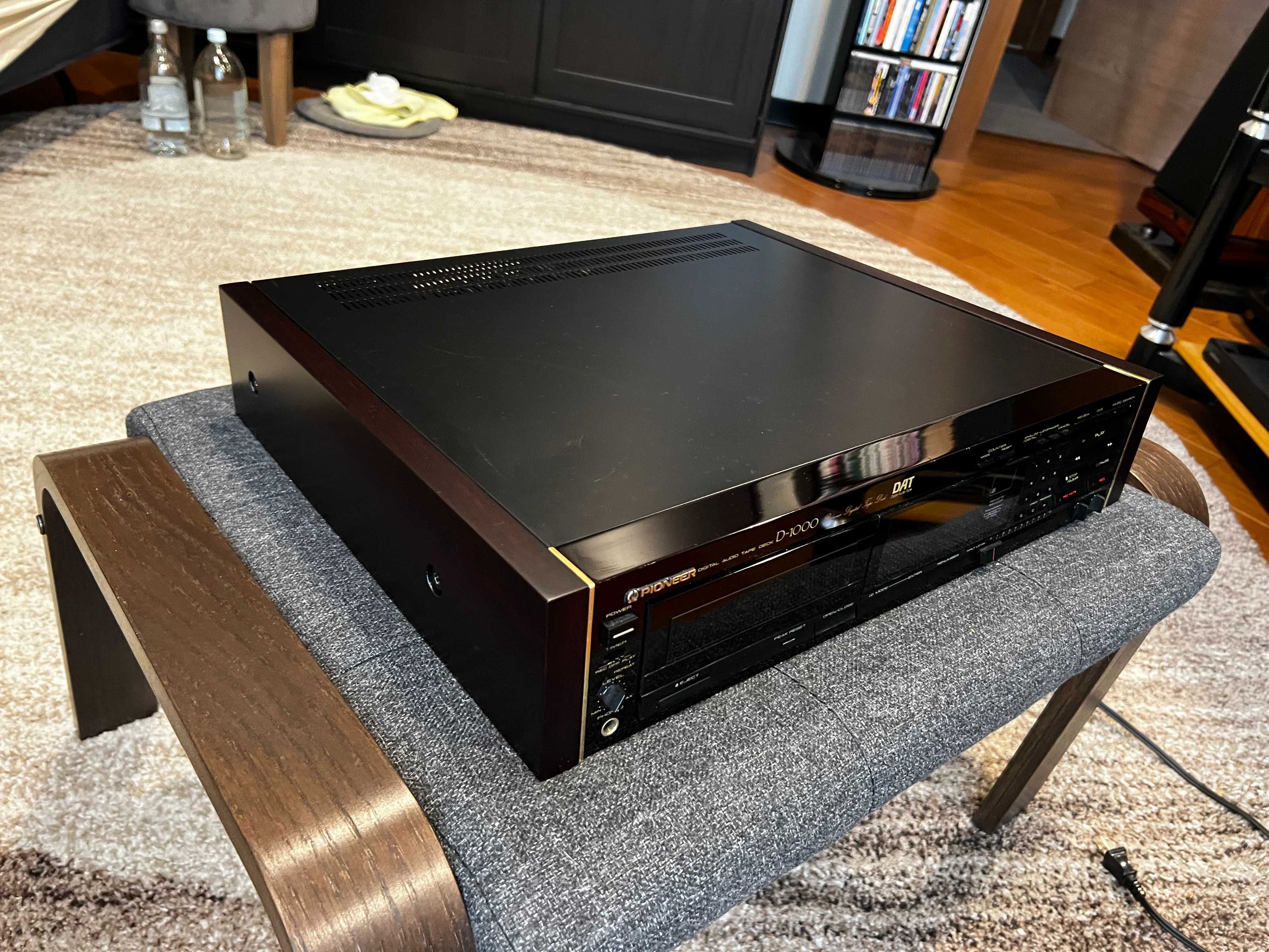 Pioneer D-1000 (DAT)