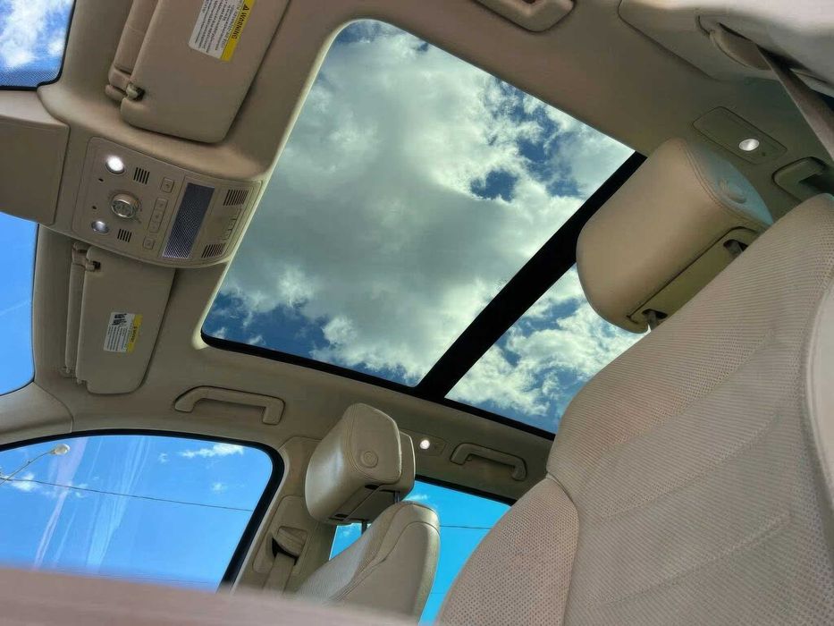 Volkswagen Touareg Lux      2016