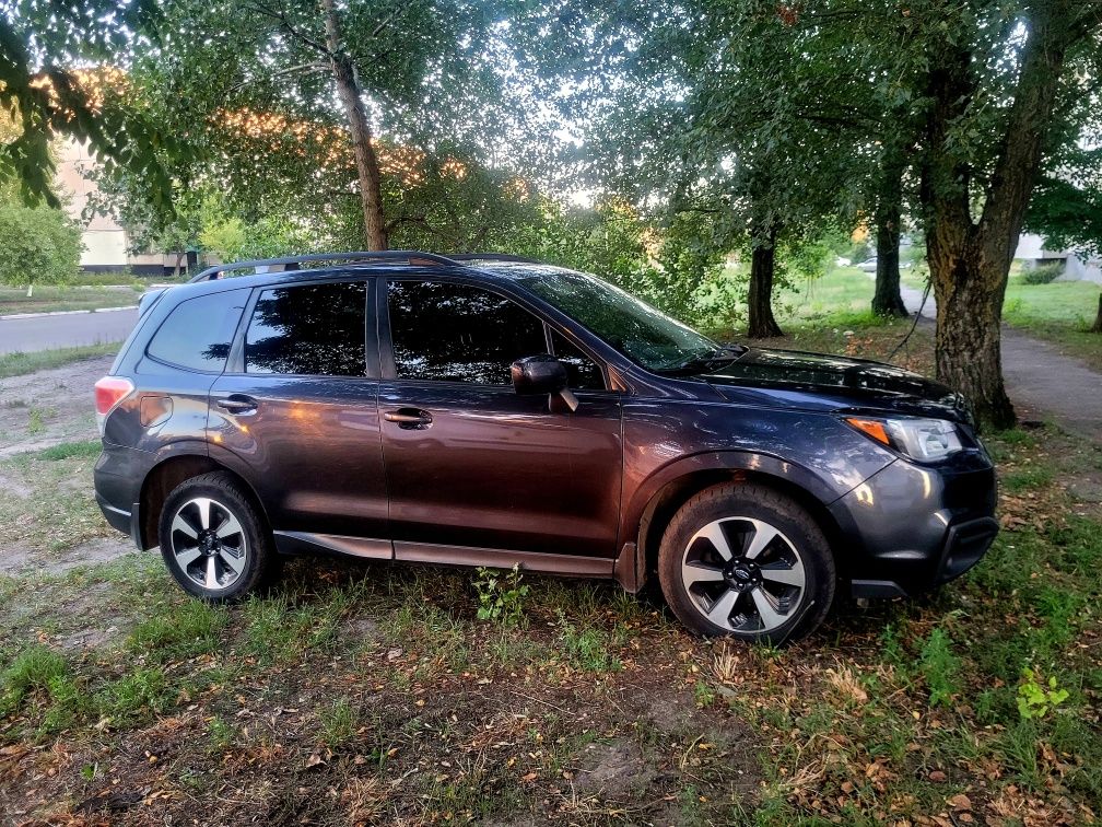 Продам Subaru Forester SJ  2016