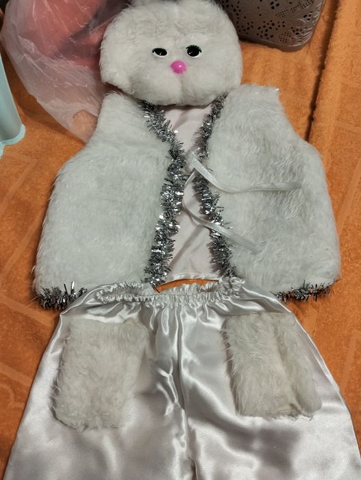 Продам костюм зайчика, зайка