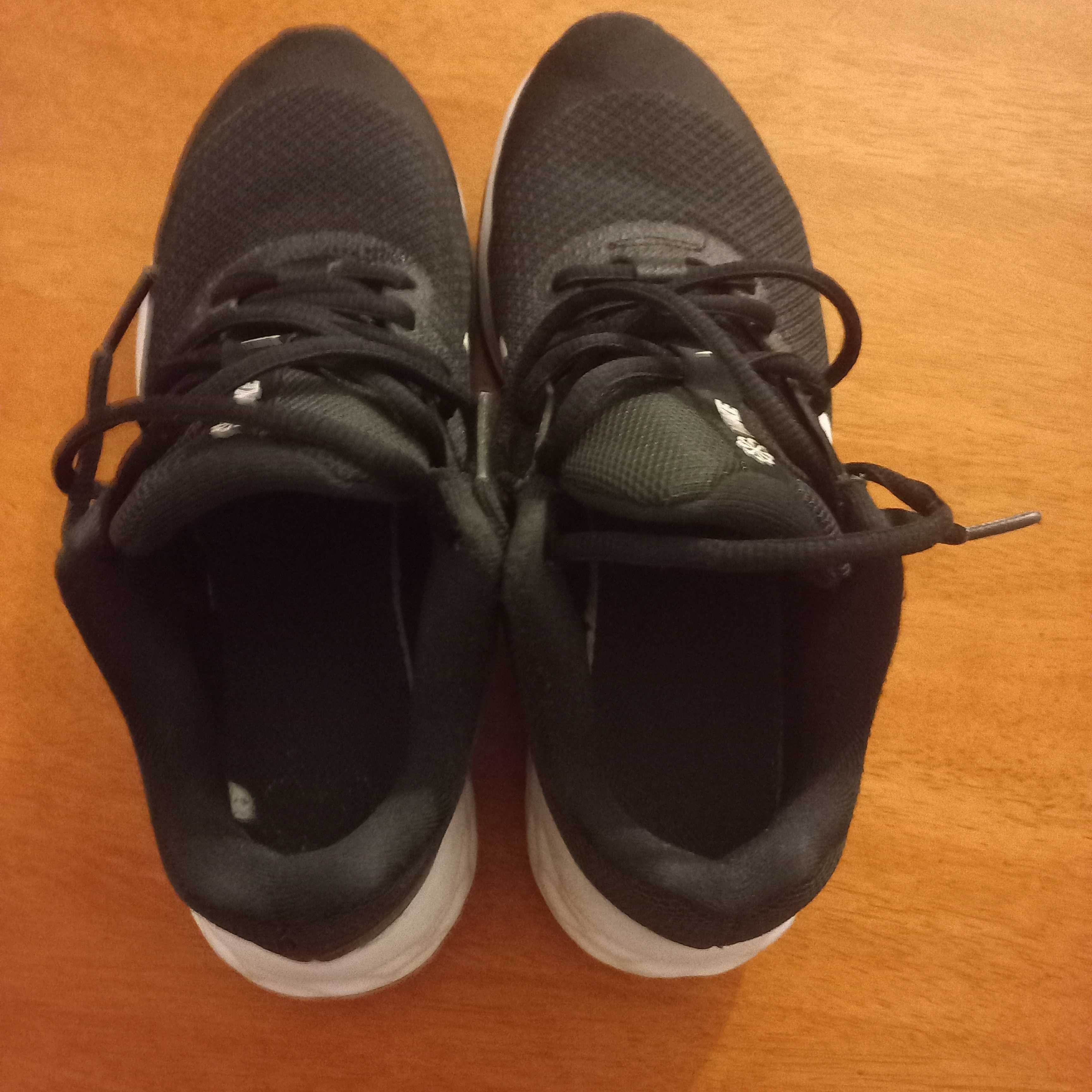 Tenis nike n. 36
