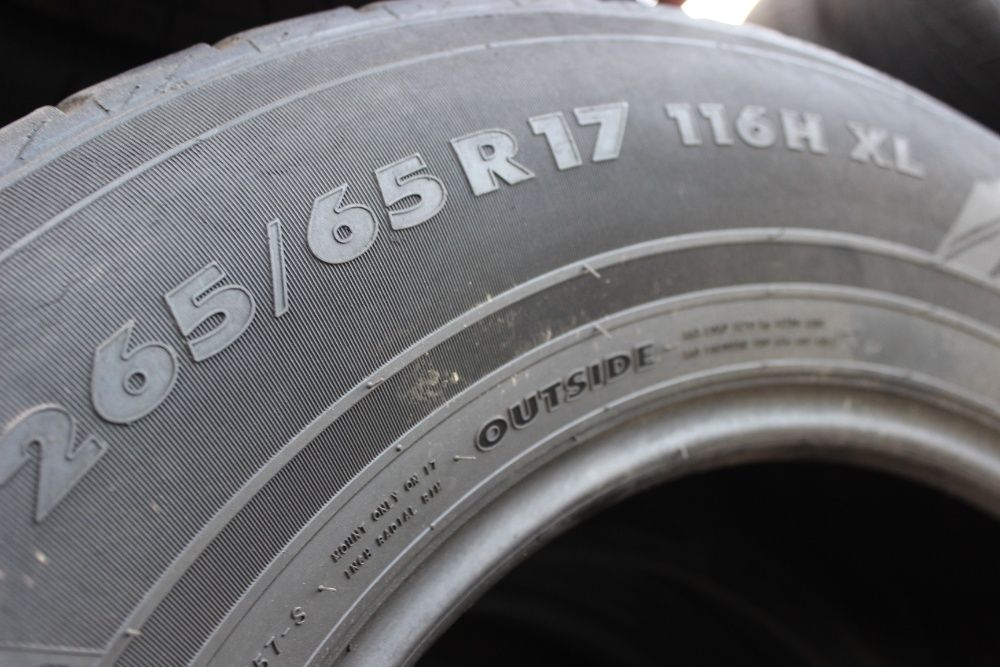 265-65-R17 NOKIAN WR комплект зимняя джиповская резина FINLAND