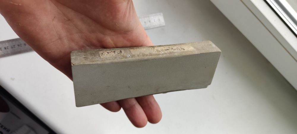 Натуральный затчной камень фирма Нортон США Queer Creeck