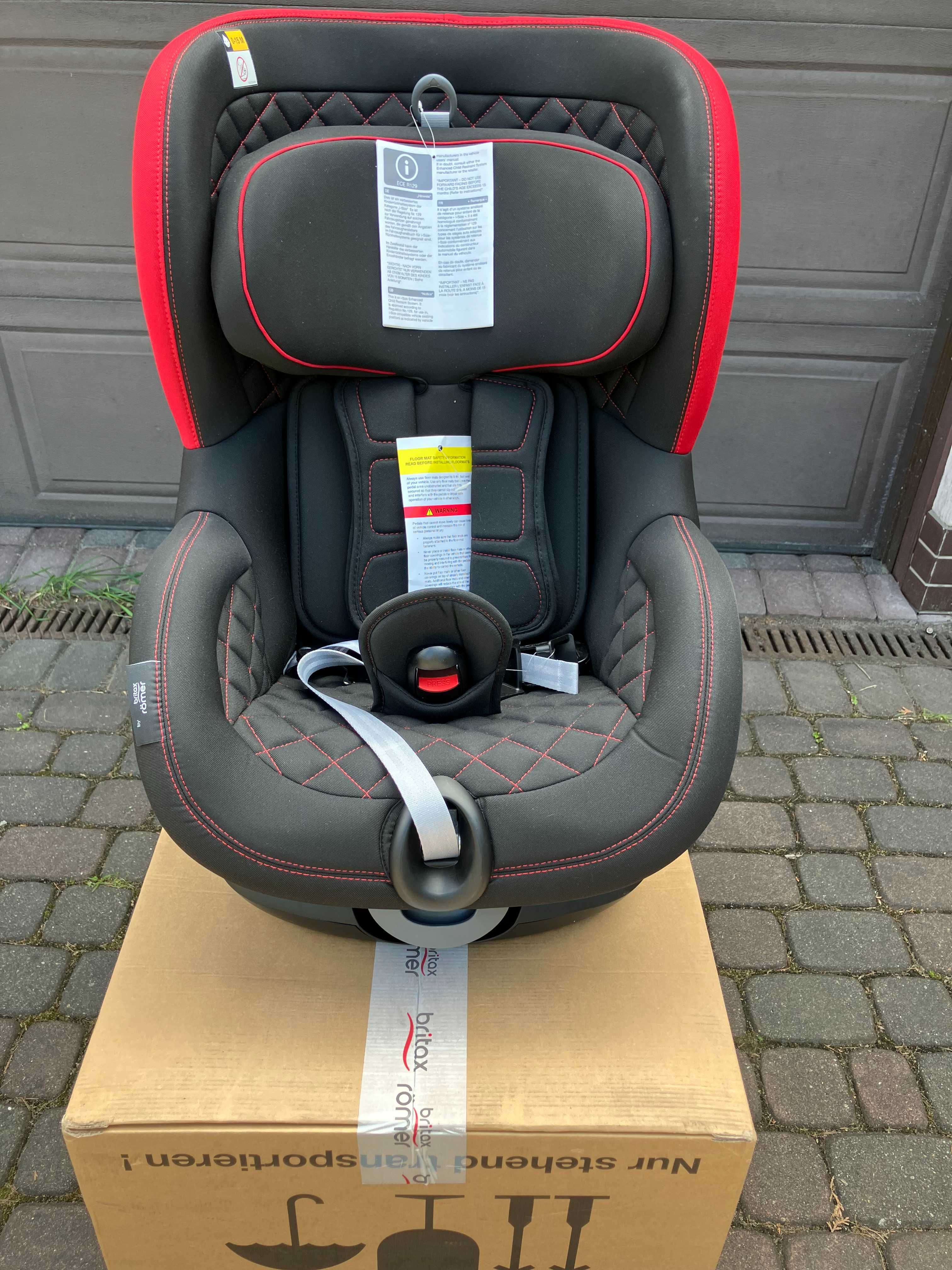 Oryginalny fotelik dziecięcy AUDI TRIFIX2 I-SIZE 4M0.019.903