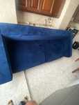Sofa azul em perfeitas condições