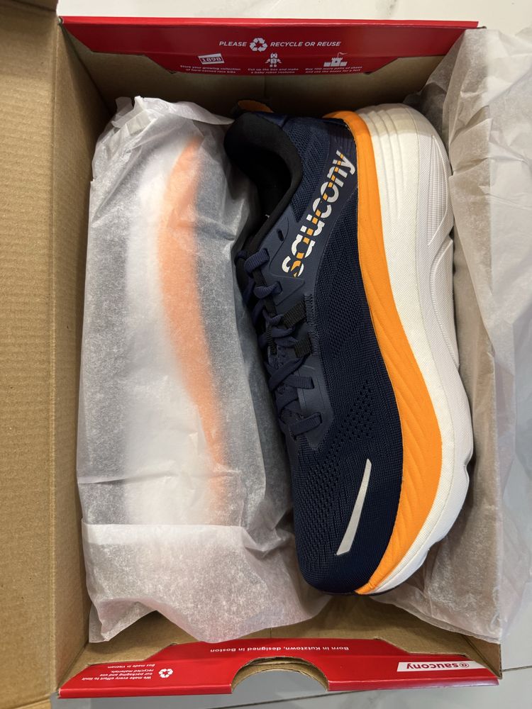 Buty biegowe Saucony HURRICANE 24 - 42,5. NOWE!!