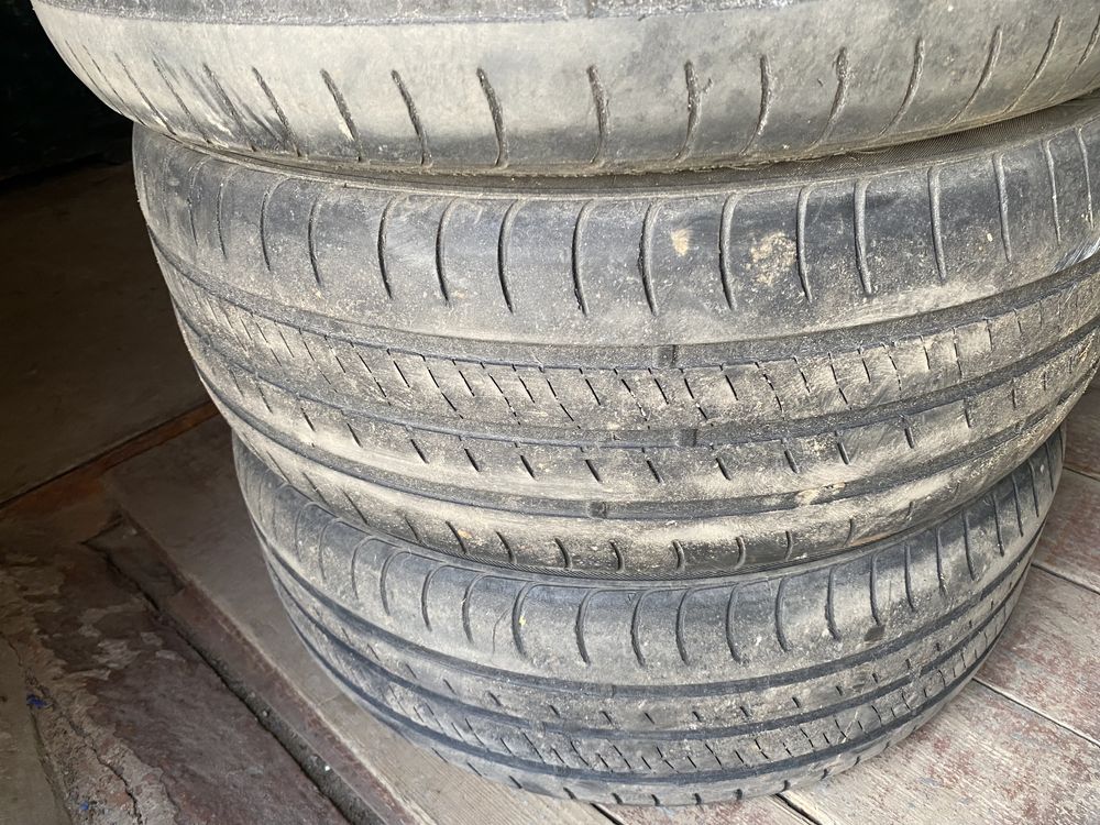 Продам Kumho 205 55 r16