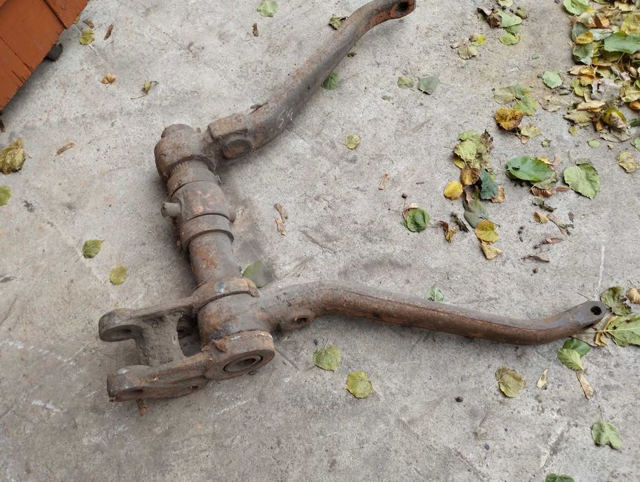 Навіска трактора  ДТ-75, навеска, ричаги, плита