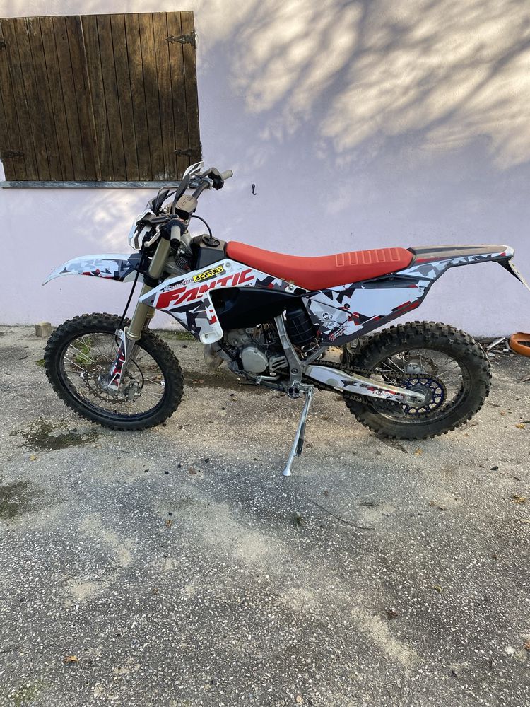 Fantic XE 125 matriculada