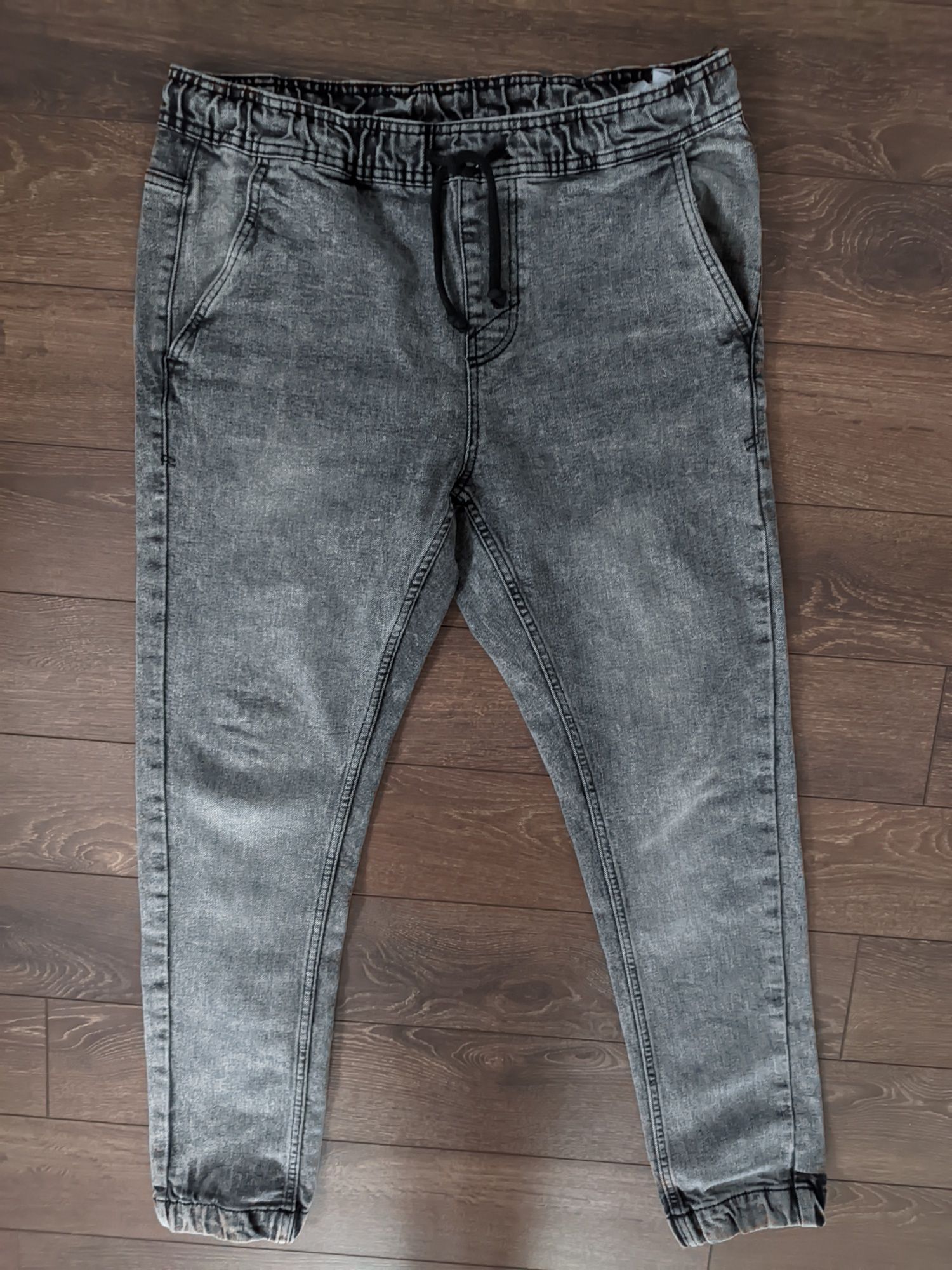 Spodnie szare jogger