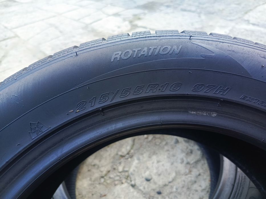 Sprzedam prawie nowe opony 215/55 r16