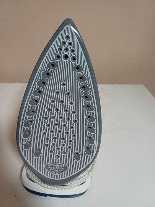 Керамічна праска Tefal