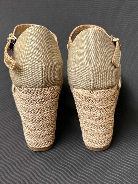 Koturny Tommy Hilfiger Iconic Elena, jak nowe, eleganckie, r. 36