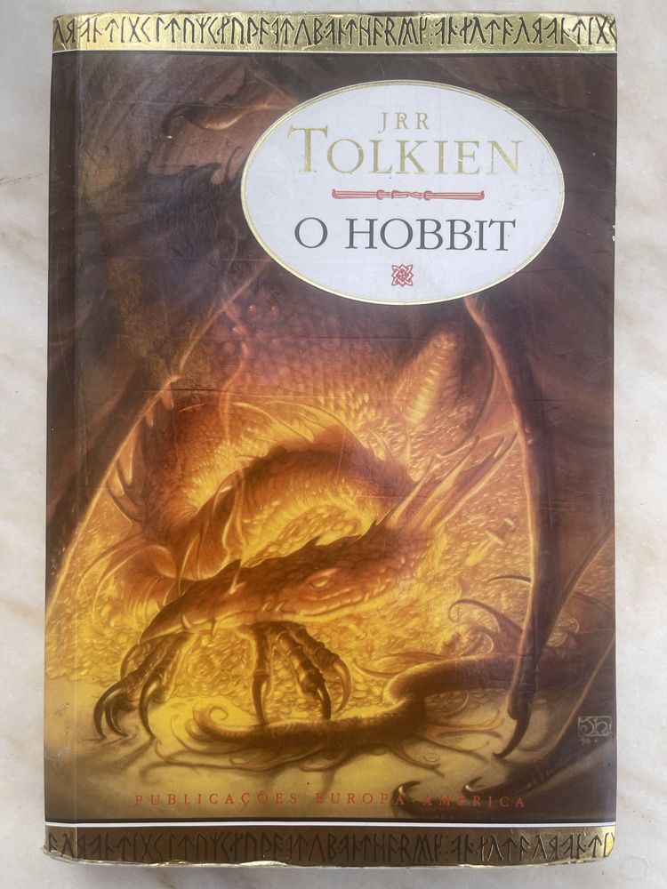 Livros variados em Português