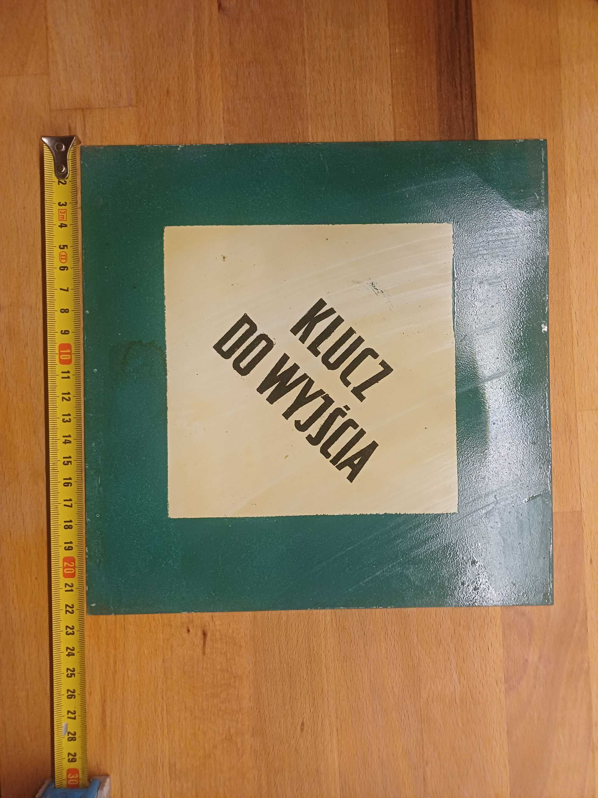 Tablica informacyjna PRL