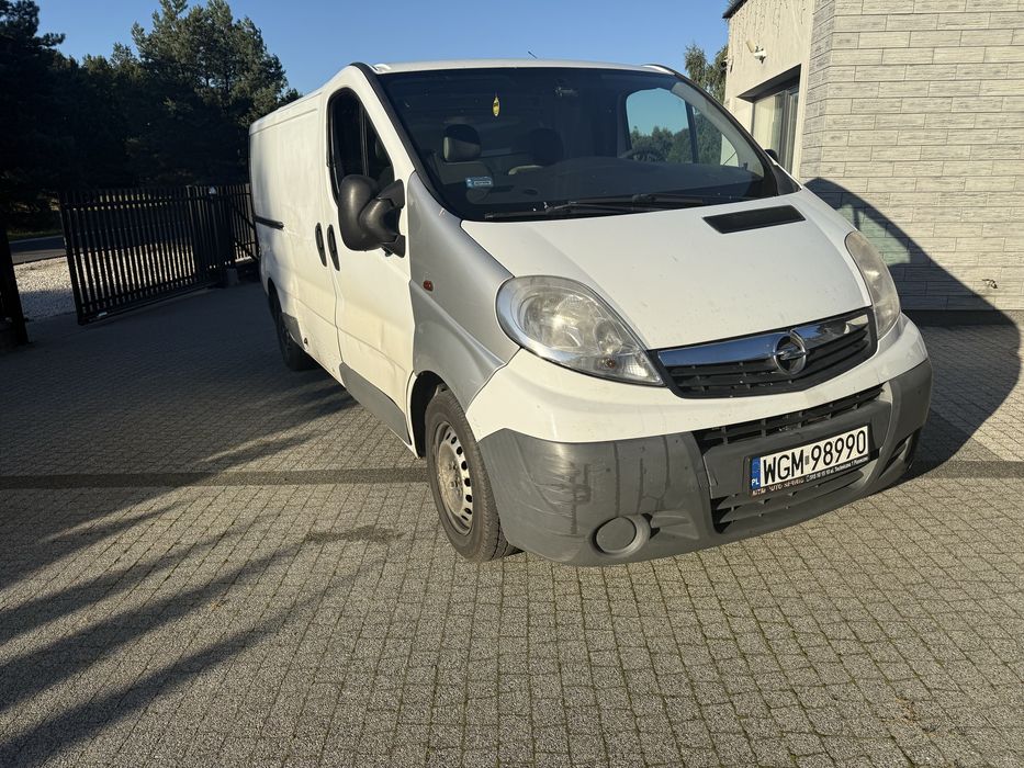 Opel Vivaro 2012 2.0 90km