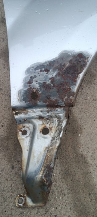 Крыло правое Subaru forester sg5