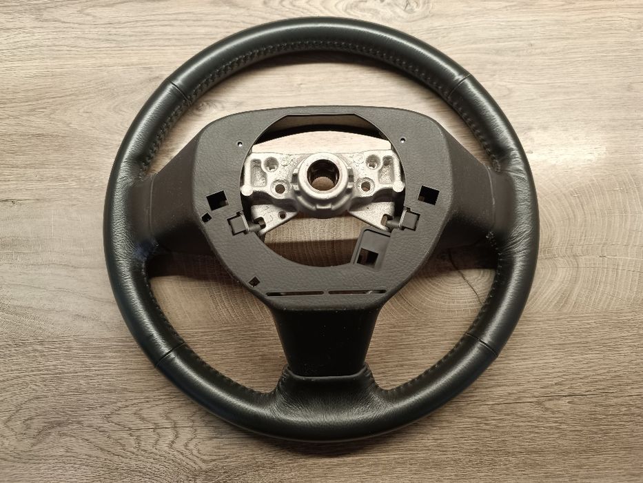 Кермо, руль Toyota Rav 4