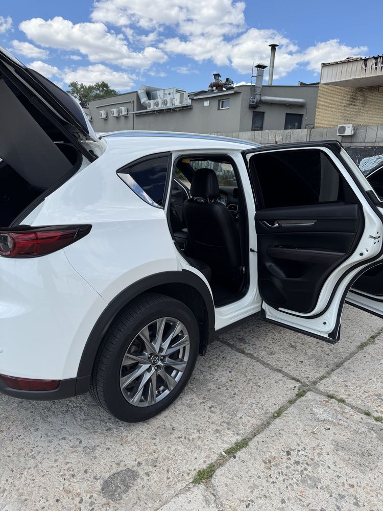 Mazda cx-5 signature