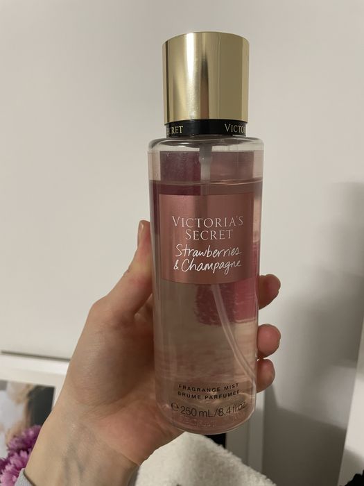 Спрей victoria’s secret strawberries&chapmagne оригінал